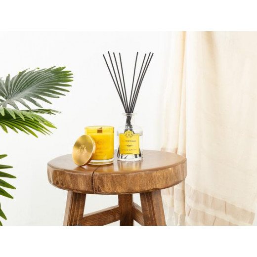 Madame Coco Répertoire Mimosa Scented Kindling Candle With Wick, Yellow Color, 170 Gram