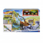 Hot Wheels Monster Trucks Wreckin' Raceway Playset