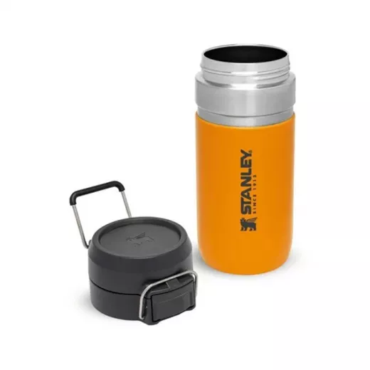 Stanley The Quick-Flip Water Bottle .47L / 16oz Saffron color